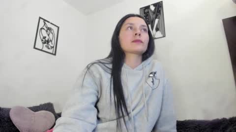 Nathaly online show from 11/19/25, 09:15