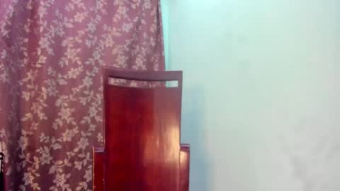 Nathaly online show from 12/19/25, 08:05