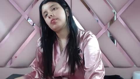 nathaly low online show from 02/11/25, 10:15