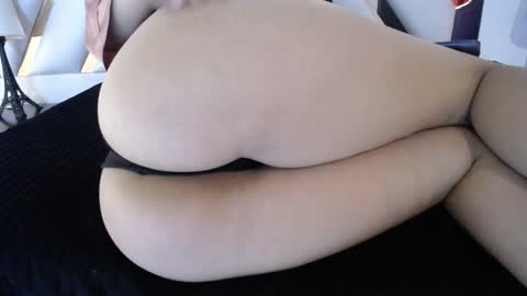 nathaly low online show from 03/11/26, 02:12