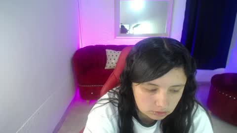 Snapshot of nathaly_low chatting on 07/01/26, 01:34 nathaly low online show from 07/01/26, 01:34