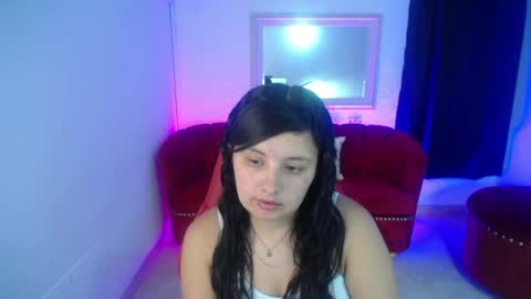 Snapshot of nathaly_low chatting on 07/09/26, 12:31 nathaly low online show from 07/09/26, 12:31