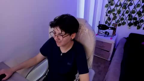 nathalyy_ds online show from 09/12/25, 08:09