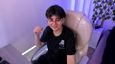 nathalyy_ds online show from 09/15/25, 08:53