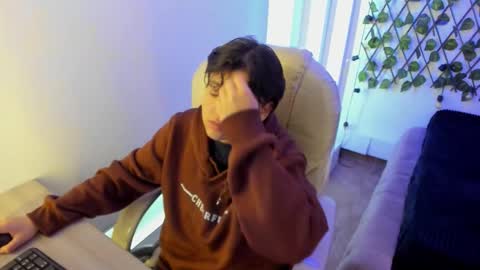 nathalyy_ds online show from 10/13/25, 07:25