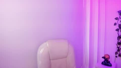 nathalyy_ds online show from 02/07/26, 07:17