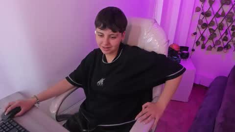 nathalyy_ds online show from 03/04/26, 07:20