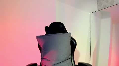 nathan_baker__ online show from 11/28/25, 11:35