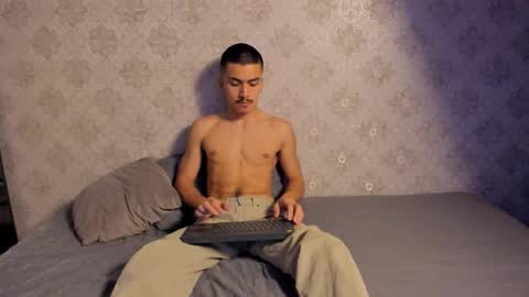 nathan_baker__ online show from 11/29/25, 07:28