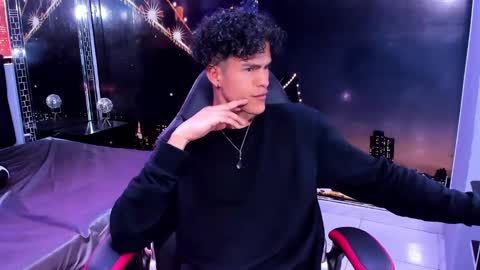 nathan_carson1 online show from 12/02/24, 01:35