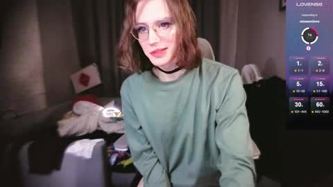 Snapshot of nathan_lucas chatting on 10/22/25, 01:17 This name is so sexy you cant pronounce it. online show from 10/22/25, 01:17