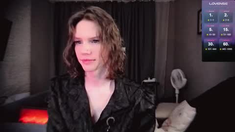 Snapshot of nathan_lucas chatting on 11/21/25, 12:43 This name is so sexy you cant pronounce it. online show from 11/21/25, 12:43