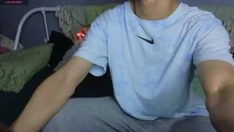 Snapshot of nathanbruce chatting on 07/01/26, 06:26 N A T H AN online show from 07/01/26, 06:26