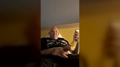 Snapshot of nathanrussell573 chatting on 07/12/26, 12:18 Tattdbgcock99 online show from 07/12/26, 12:18