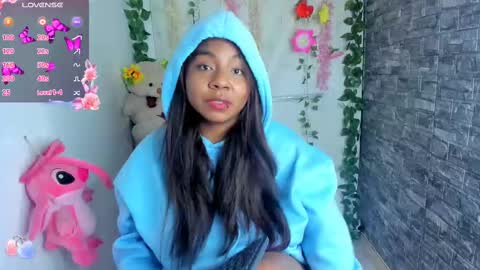 Snapshot of nathasha_jhonsom_ chatting on 03/12/25, 09:34 Naty online show from 03/12/25, 09:34