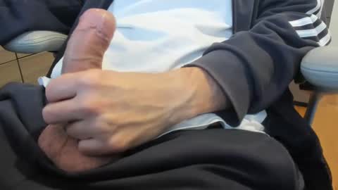 Snapshot of nathut chatting on 12/03/24, 10:17 nathut online show from 12/03/24, 10:17