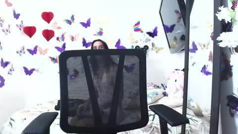 nati_s123 online show from 10/17/25, 12:08