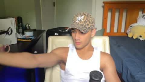 native_boy2 online show from 02/05/26, 08:35