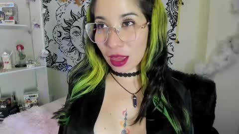 Nat  online show from 09/23/25, 12:35