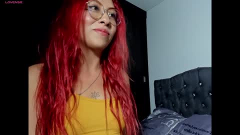 Snapshot of natt15 chatting on 01/21/25, 10:51 Natalia online show from 01/21/25, 10:51