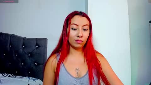 Snapshot of natt15 chatting on 03/01/25, 06:32 Natalia online show from 03/01/25, 06:32