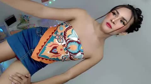 Snapshot of nattayah chatting on 07/08/26, 06:07 Nathalie smith online show from 07/08/26, 06:07