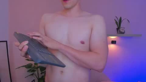 Nathaniel online show from 03/26/26, 08:36