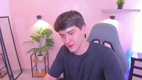 Nathaniel online show from 04/14/26, 09:32