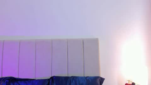 Snapshot of natty_bush chatting on 06/07/26, 08:01 Nathalie online show from 06/07/26, 08:01