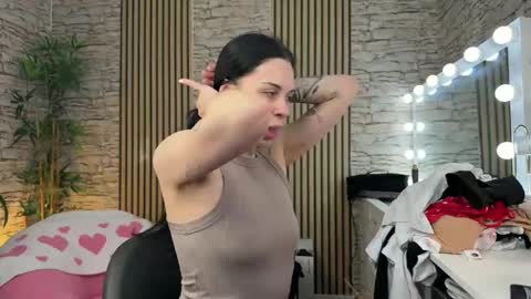 NATTY FIERROS online show from 02/05/26, 12:15