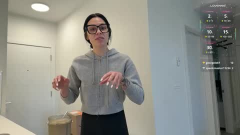 NATTY FIERROS online show from 02/23/26, 09:45