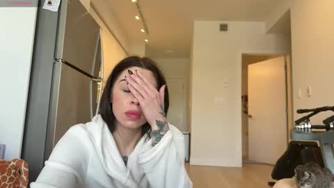 NATTY FIERROS online show from 04/06/26, 08:10