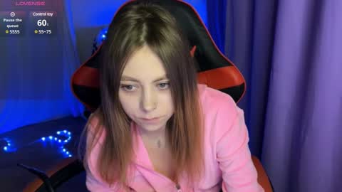 Snapshot of natural_babe666 chatting on 03/11/25, 02:51 natural_babe666 online show from 03/11/25, 02:51