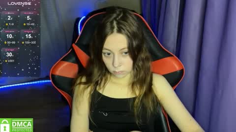 natural_babe666 online show from 12/16/25, 07:52