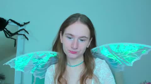 Snapshot of natural_meri_ chatting on 11/09/25, 06:33 Meri online show from 11/09/25, 06:33