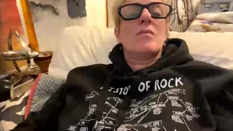 naturalbornsinfull online show from 11/01/25, 01:24