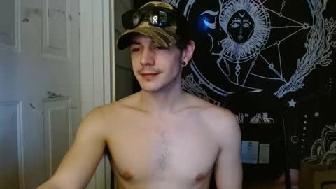 Snapshot of naturesbest951 chatting on 03/11/25, 04:18 NATURESBEST online show from 03/11/25, 04:18