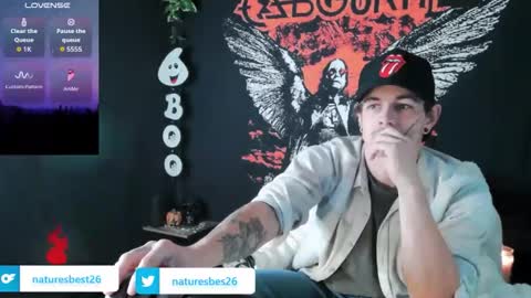 Snapshot of naturesbest951 chatting on 10/25/25, 04:53 NATURESBEST online show from 10/25/25, 04:53