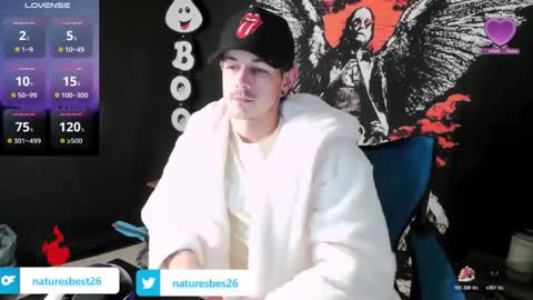 Snapshot of naturesbest951 chatting on 10/26/25, 03:23 NATURESBEST online show from 10/26/25, 03:23