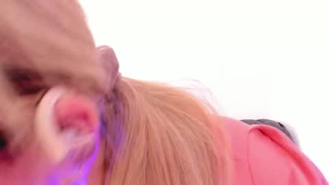 Nataly online show from 11/04/25, 10:25