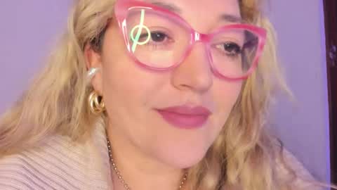 Nataly online show from 11/21/25, 05:44