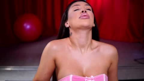 Naty online show from 01/23/25, 07:51