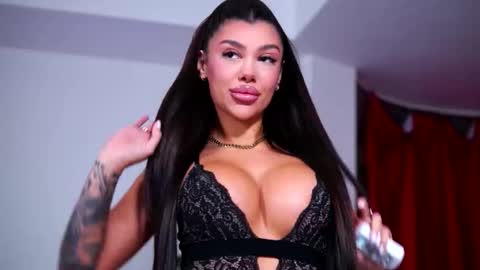 Naty online show from 09/25/25, 07:45