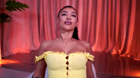 Naty online show from 04/08/26, 07:25