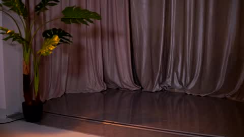 Naty online show from 05/18/26, 06:58