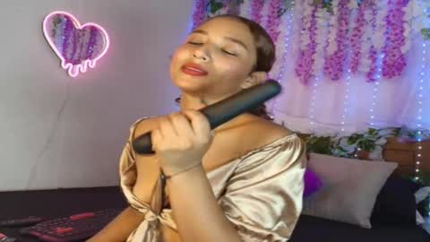 Snapshot of natzurit chatting on 11/04/25, 05:45 Natzu online show from 11/04/25, 05:45