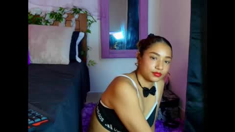 Snapshot of natzurit chatting on 11/13/25, 03:33 Natzu online show from 11/13/25, 03:33