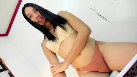 Amaya devera online show from 03/13/26, 12:17