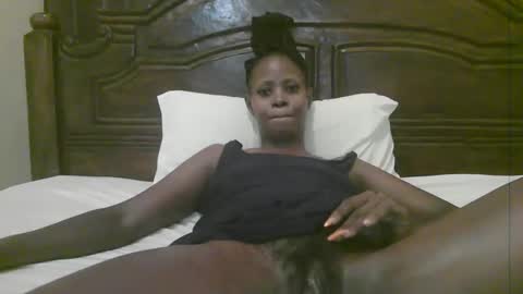 Snapshot of naughty_babe000 chatting on 01/18/26, 08:07 alisha online show from 01/18/26, 08:07