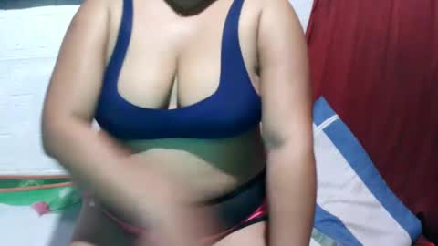 Hannah online show from 02/15/25, 10:44